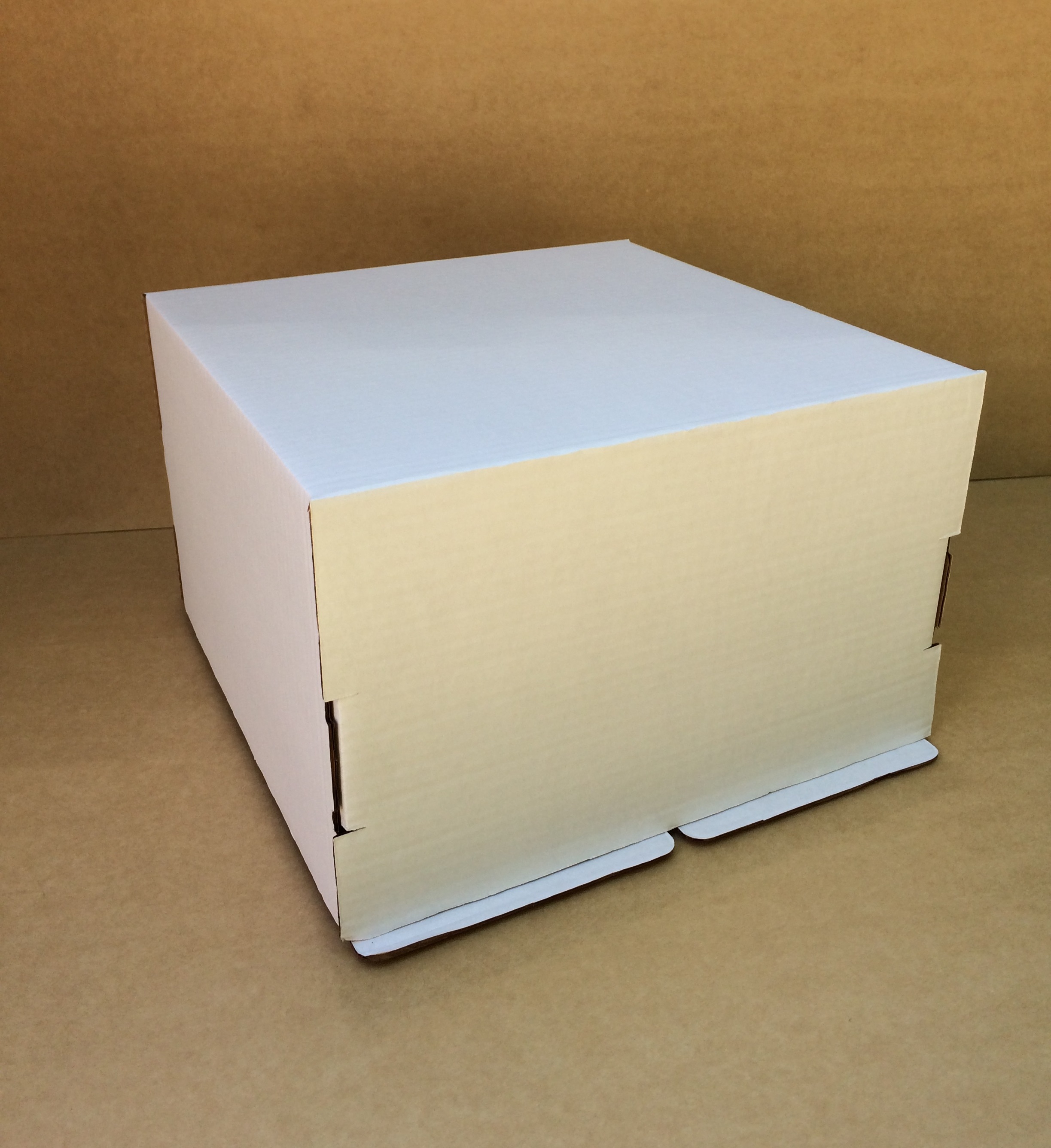 Коробка для торта гофрокартон 30х30х19